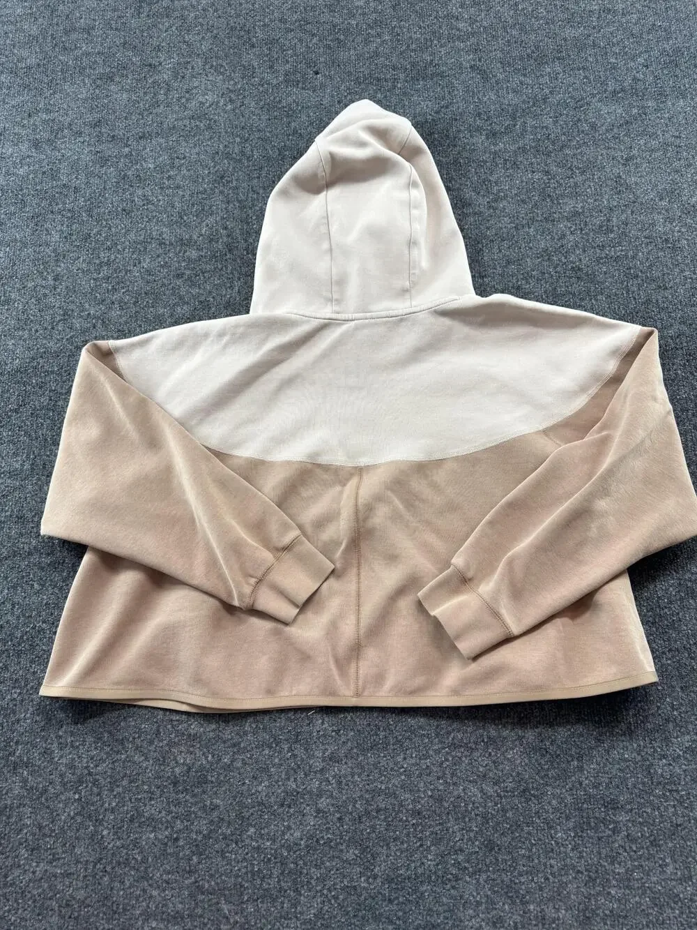Nike Hoodie Womens 1X Beige Colorblock Fleece Pullover Zip Pockets CT6631-215
